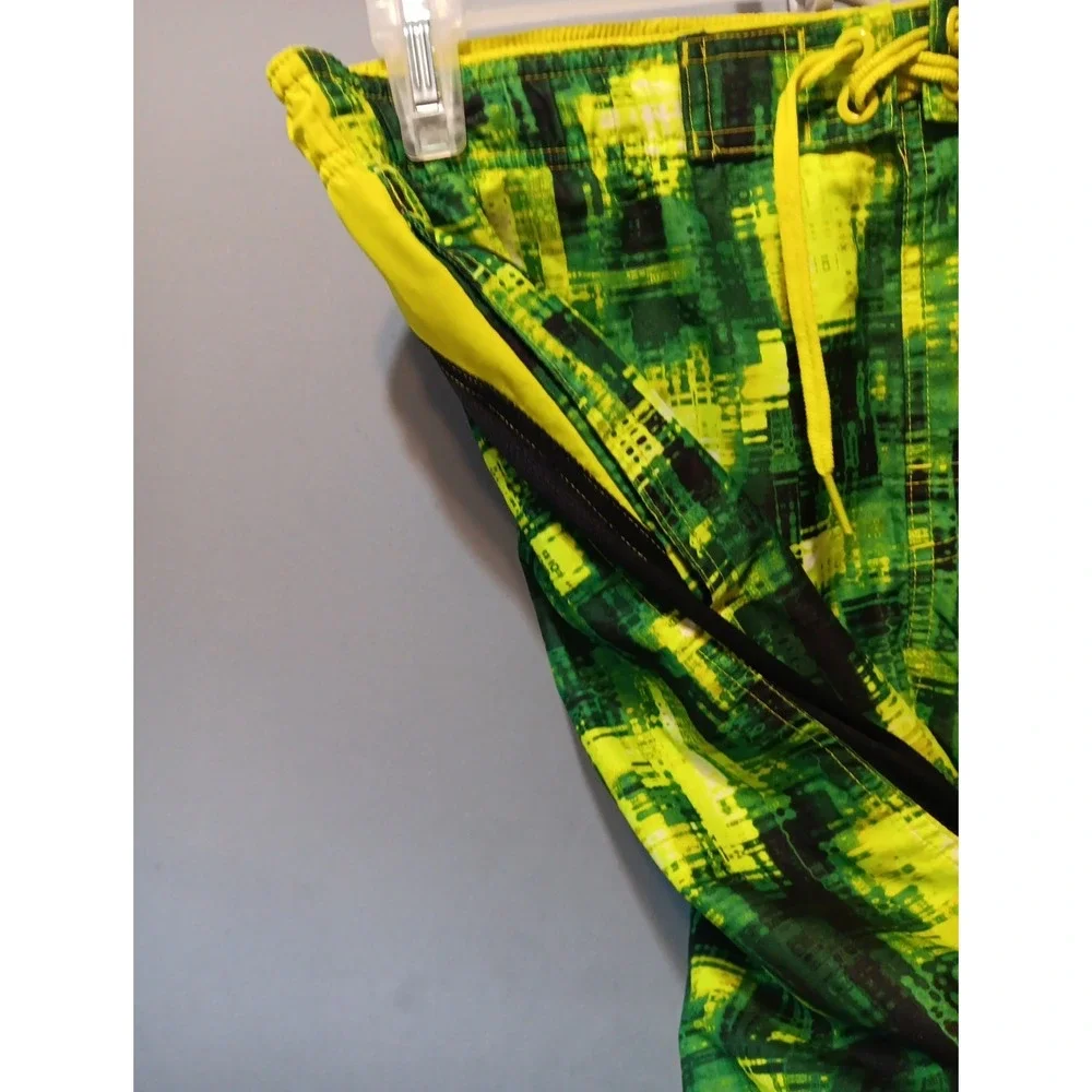 Nike Swim Trunks Mens M Green Neon Swoosh Logo Elastic Waist Drawstring NWOT
